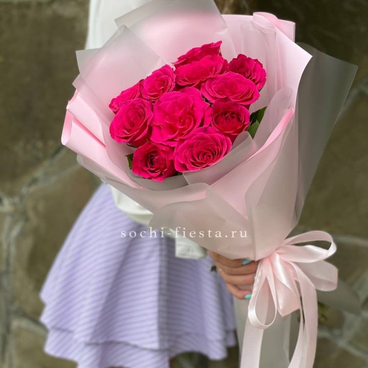 Букет алых роз в Новокузнецке