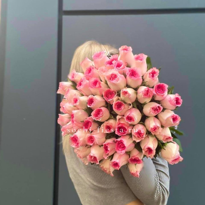 51 розовая роза в Новокузнецке
