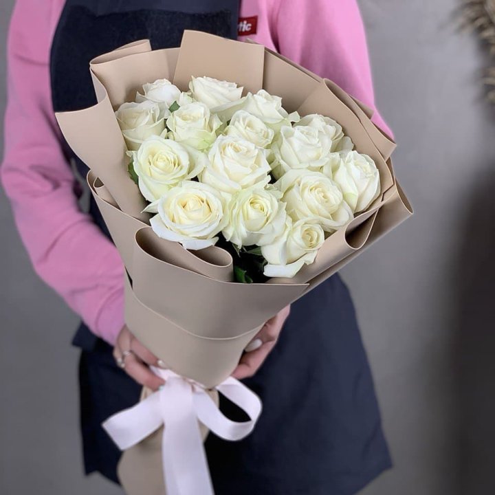 15 белых роз миракли в Новокузнецке