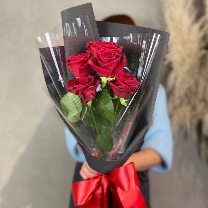 5 роз ред наоми в Новокузнецке