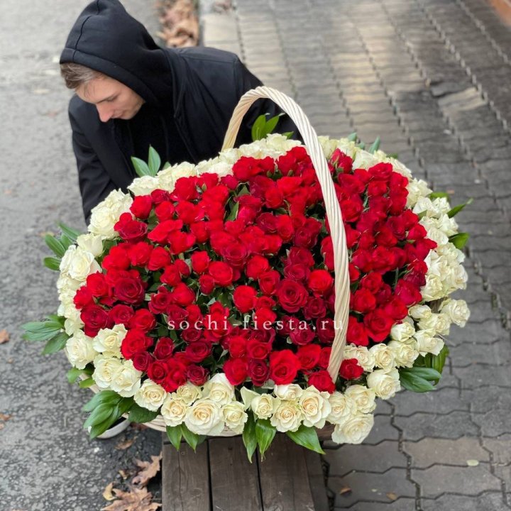 201  роза в корзине   в Новокузнецке