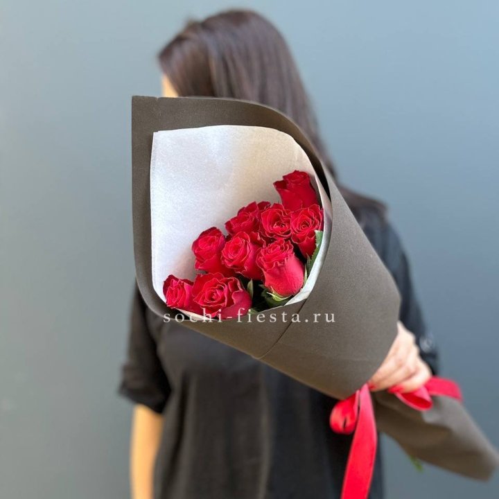 9 красных роз в фоамиране в Новокузнецке