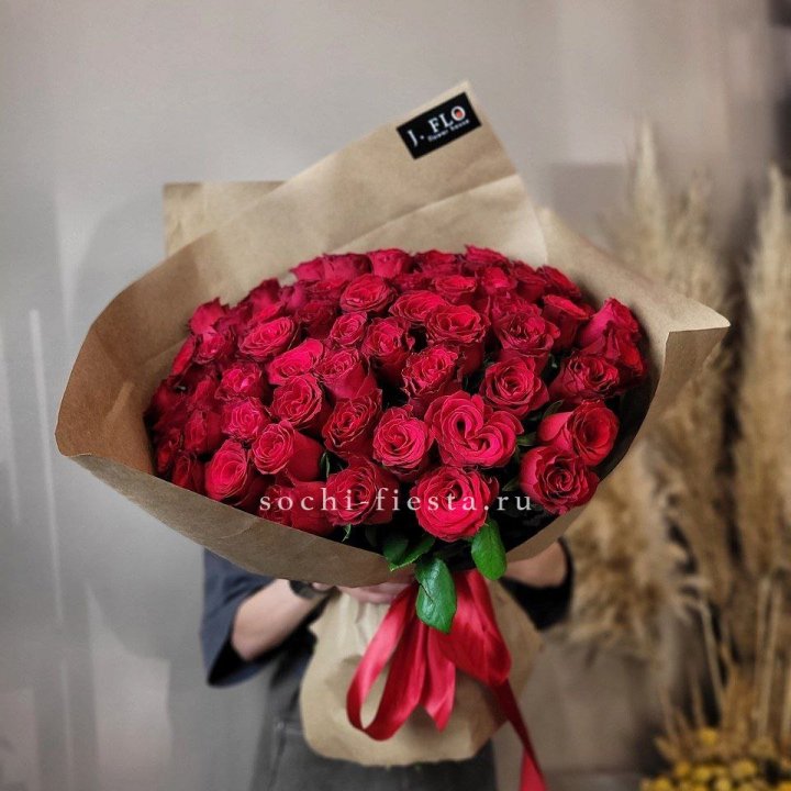 63 красных роз вайт в Новокузнецке