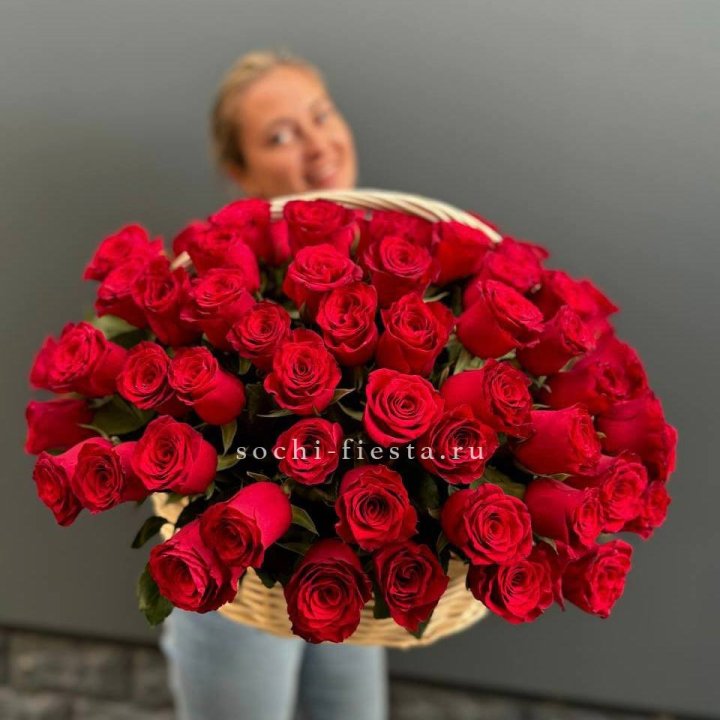 101 красная роза в корзине   в Новокузнецке