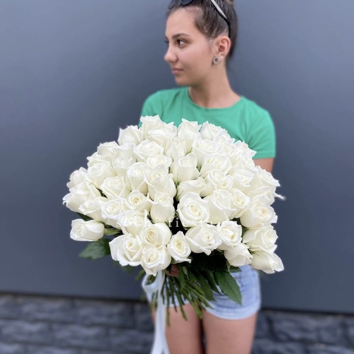 51 белая роза в Новокузнецке