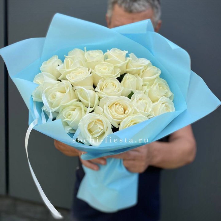 21 белая роза в Новокузнецке