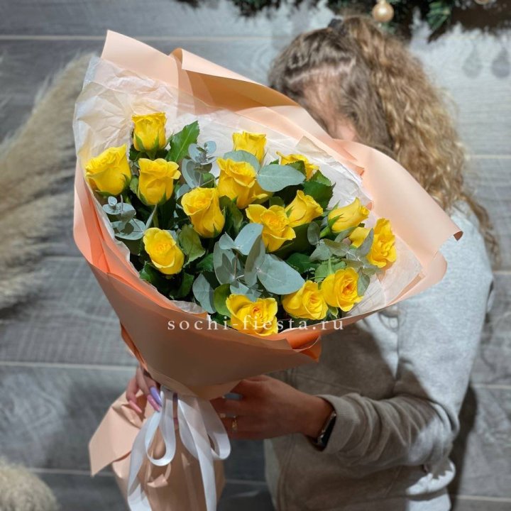 15 желтых роз в Новокузнецке