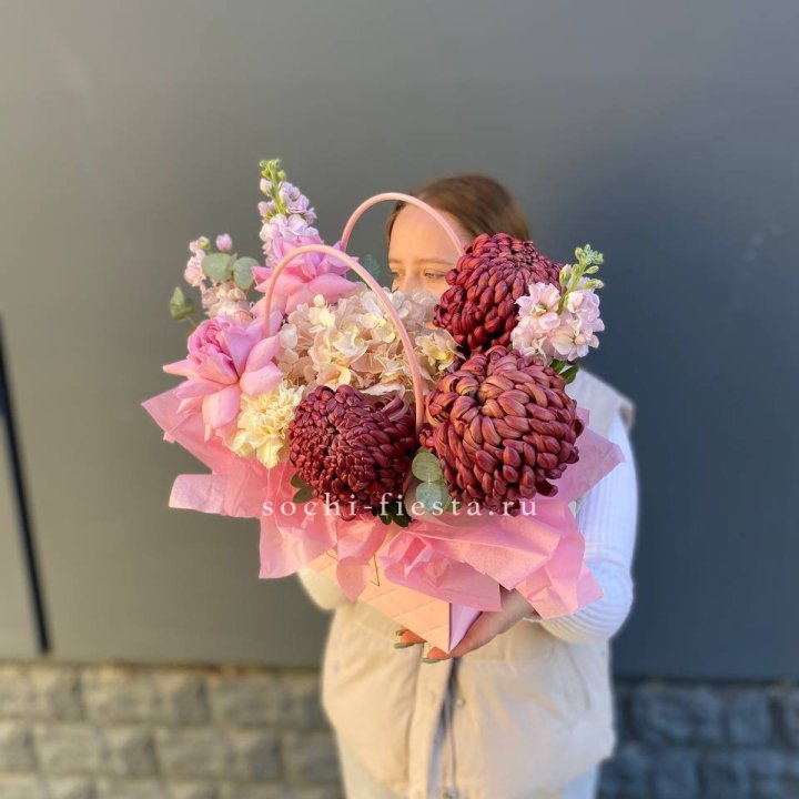 Сумочка нежная с бигуди в Новокузнецке