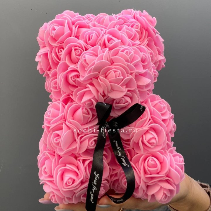 Игрушка медведь из розовых роз в Новокузнецке
