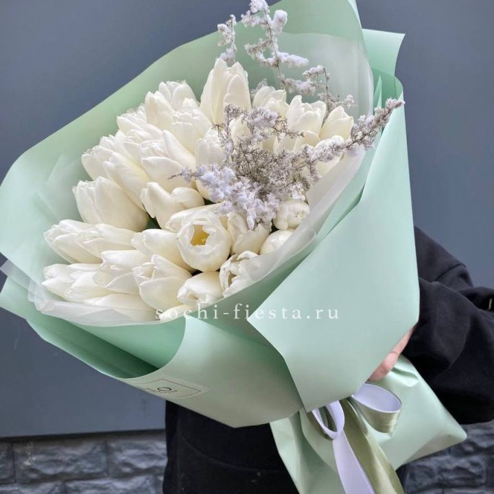 Букет белых тюльпанов "Бьянко" в Новокузнецке