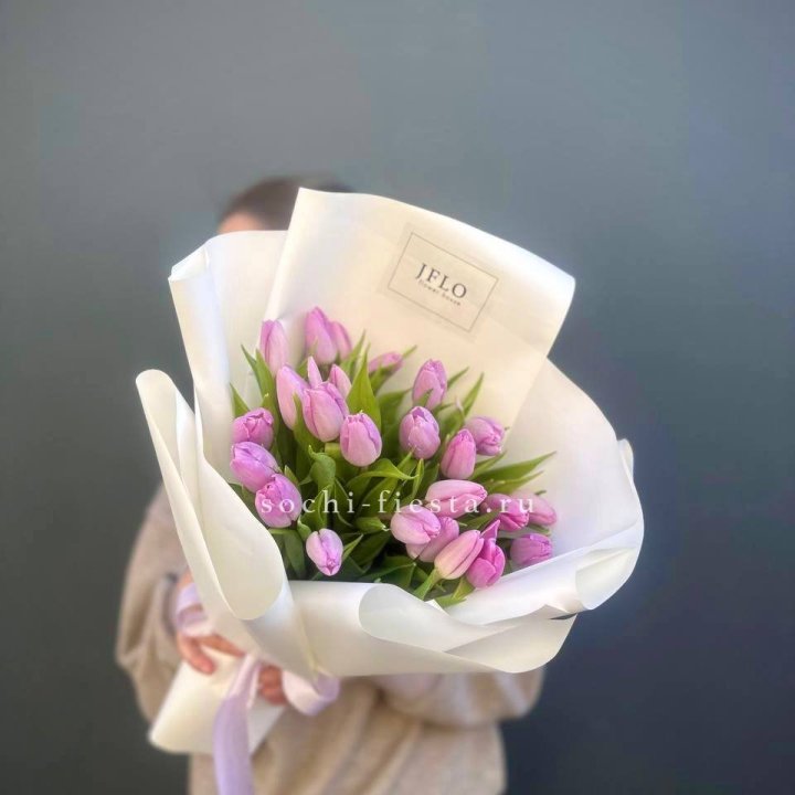 25 сиреневых тюльпанов в Новокузнецке