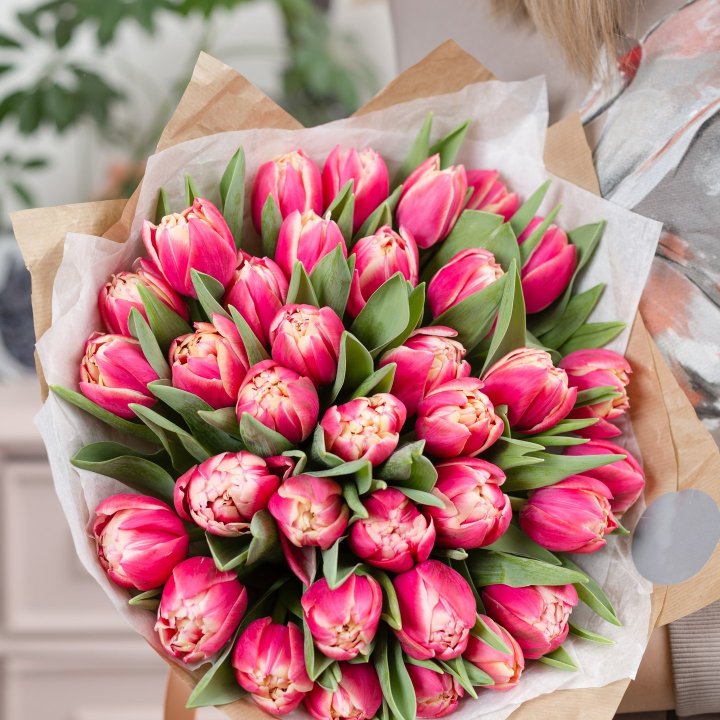 Букет пионовидных тюльпанов в Новокузнецке